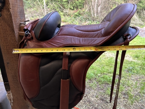 Tack ID: 568073 Sensationride Hybrid Trail Treeless Leather Saddle - PhotoID: 152458 - Expires 29-Mar-2024 Days Left: 24
