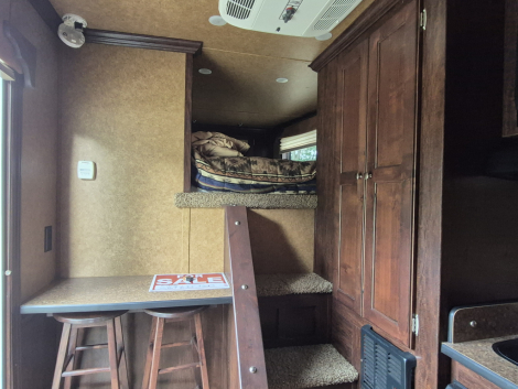 Tack ID: 570045 Eby aluminum 3 horse slant gooseneck - PhotoID: 155100 - Expires 16-Dec-2025 Days Left: 12