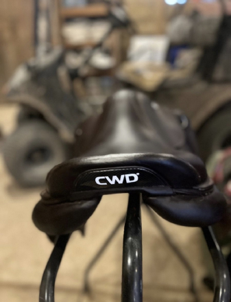 Tack ID: 570075 2021 CWD 17inch dynamic range with flat seat, close contact - PhotoID: 155131 - Expires 25-Dec-2025 Days Left: 21