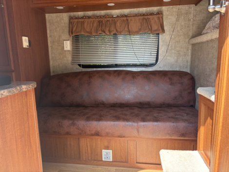 Tack ID: 570091 Bison 2011 3 horse slant w/8’ short wall - PhotoID: 155147 - Expires 01-Jan-2026 Days Left: 28