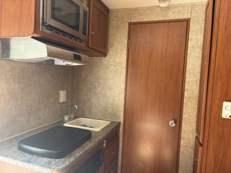 Tack ID: 570091 Bison 2011 3 horse slant w/8’ short wall - PhotoID: 155148 - Expires 01-Jan-2026 Days Left: 28