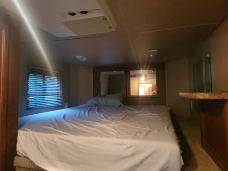 Tack ID: 570093 2012 Bison Trail Hand gooseneck w living quarters - PhotoID: 155153 - Expires 04-Jan-2026 Days Left: 31