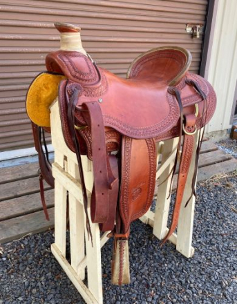 Tack ID: 570103 Genuine Billy Cook wade/ranch saddle 17 like new - PhotoID: 155162 - Expires 08-Jan-2026 Days Left: 35