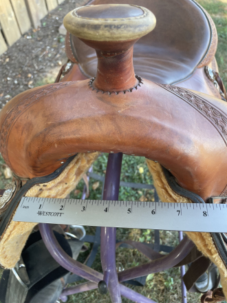 Tack ID: 570110 17 Inch Used Powder River Competitive Trail Saddle 2600 - PhotoID: 155177 - Expires 11-Jan-2026 Days Left: 37