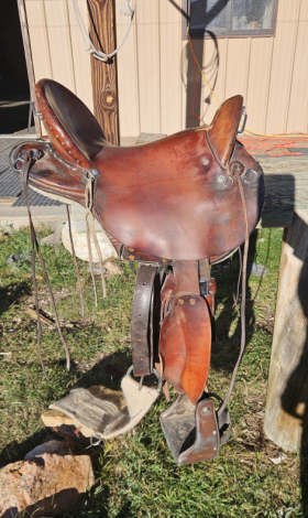 Tack ID: 570120 16 Annie George Endurance Saddle - PhotoID: 155186 - Expires 17-Jan-2026 Days Left: 44