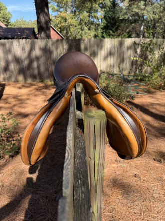 Tack ID: 570134 Stubben Siegfried Jump Saddle 17.5” - PhotoID: 155196 - Expires 19-Jan-2026 Days Left: 46