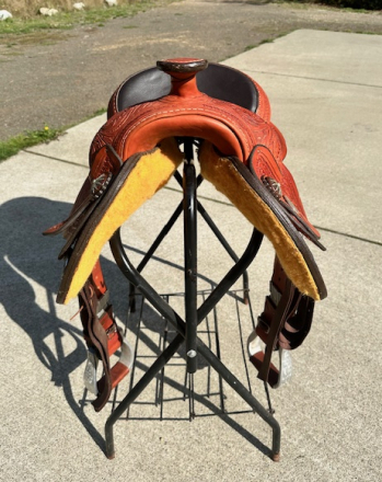 Tack ID: 570138 Crates Lady Reiner 16” Seat - PhotoID: 155209 - Expires 23-Jan-2026 Days Left: 50