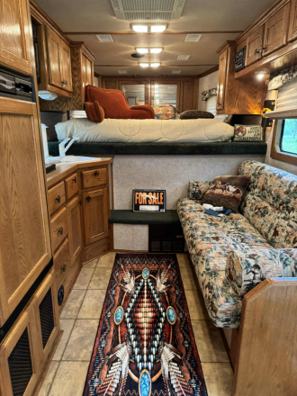 Tack ID: 570157 2003 Hart 4 Horse with LQ - PhotoID: 155245 - Expires 01-Feb-2026 Days Left: 59