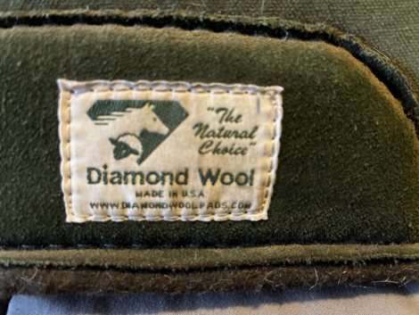 Tack ID: 570163 Diamond Wool Contour Relief Pad - PhotoID: 155250 - Expires 02-Feb-2026 Days Left: 60