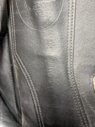 Tack ID: 570175 Prestige dressage saddle - PhotoID: 155273 - Expires 10-Feb-2026 Days Left: 68