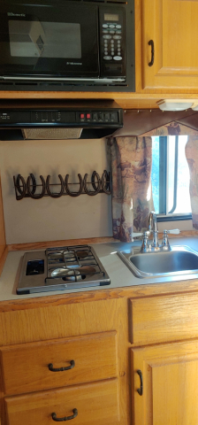 Tack ID: 570190 96 Silverado Gooseneck - PhotoID: 155280 - Expires 18-Feb-2026 Days Left: 76