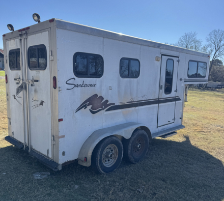 Tack ID: 570201 Aluminum Horse trailer - PhotoID: 155366 - Expires 14-Mar-2026 Days Left: 71