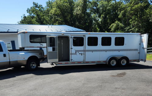 Tack ID: 570202 2007 Silver Star horse trailer - PhotoID: 155305 - Expires 27-Feb-2026 Days Left: 85