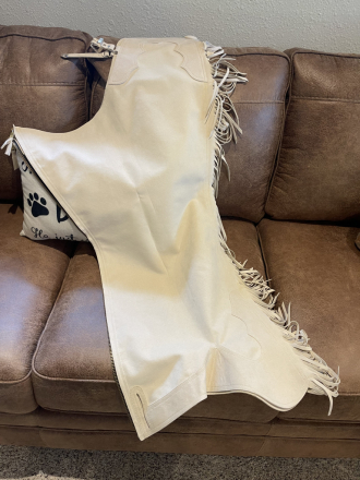 Tack ID: 570208 Hobby Horse Ulrasuede Latte/Cream Fringed Show Chaps - Wom - PhotoID: 155310 - Expires 01-Mar-2026 Days Left: 87