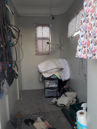 Tack ID: 570228 1994 Trail-Et 2 Horse Straight Load - PhotoID: 155339 - Expires 09-Mar-2026 Days Left: 87