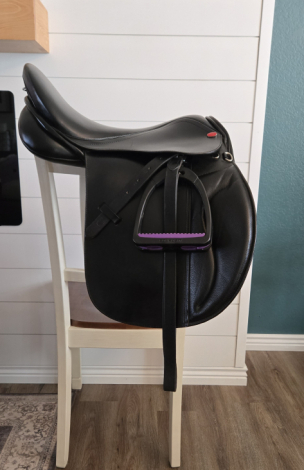 Tack ID: 570299 Duett Rondo 2- 17- 34cm hoop tree - PhotoID: 155388 - Expires 12-Apr-2026 Days Left: 80