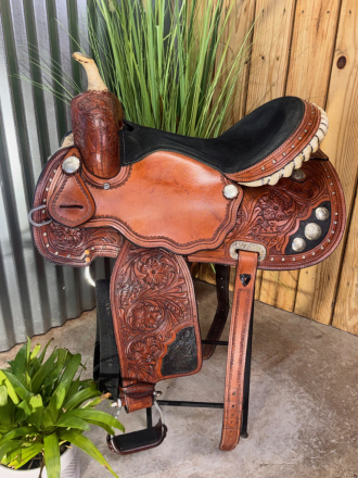 Tack ID: 570316 16 Tooled Western BARREL Horse Saddle w Engraved Conchos - PhotoID: 155412 - Expires 19-Apr-2026 Days Left: 87