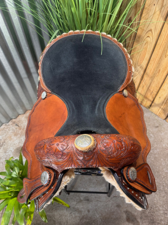 Tack ID: 570316 16 Tooled Western BARREL Horse Saddle w Engraved Conchos - PhotoID: 155414 - Expires 19-Apr-2026 Days Left: 87