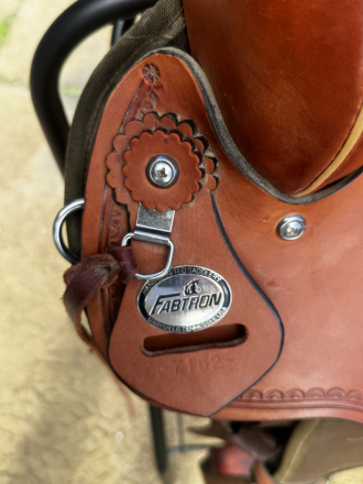 Tack ID: 570327 Fabtron Lady Trail Saddle - PhotoID: 155425 - Expires 23-Apr-2026 Days Left: 86