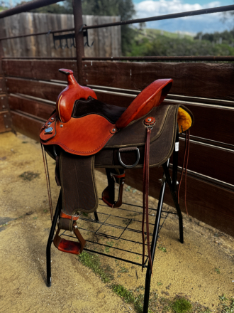 Tack ID: 570327 Fabtron Lady Trail Saddle - PhotoID: 155427 - Expires 23-Apr-2026 Days Left: 86
