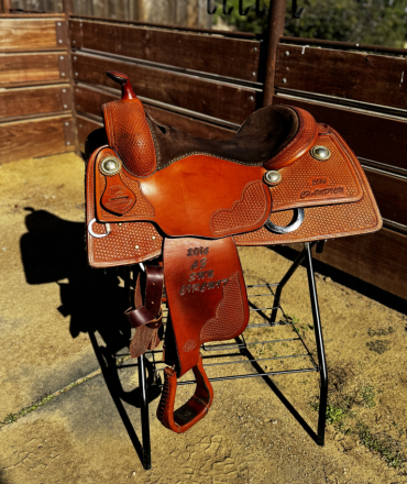 Tack ID: 570328 Bobs Custom Saddle - PhotoID: 155428 - Expires 23-Apr-2026 Days Left: 86
