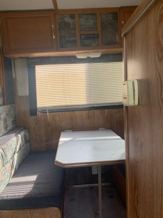 Tack ID: 570390 2001 Exiss 4 horse with weekender package - PhotoID: 155575 - Expires 02-Jun-2026 Days Left: 49