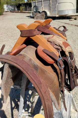Tack ID: 570395 Mule Pack Saddles - PhotoID: 155541 - Expires 06-Jun-2026 Days Left: 88