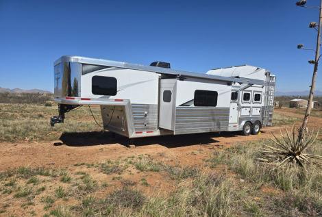 Tack ID: 570410 2022 Lakota Big Horn - PhotoID: 155550 - Expires 12-Jun-2026 Days Left: 79