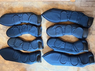 Tack ID: 570413 Horse Trailering/Shipping Boots (Set of 8) - $100 - PhotoID: 155554 - Expires 15-Jun-2026 Days Left: 90