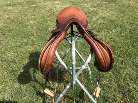 Tack ID: 570427 Stubben Siegfried 18” Forward Seat Jumping Saddle - PhotoID: 155571 - Expires 21-Sep-2026 Days Left: 180