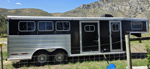 Tack ID: 570493 2015 Logan Coach  Riot/Weekender 3 horse Slant - PhotoID: 155630 - Expires 29-Jul-2026 Days Left: 89
