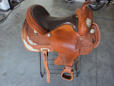 Tack ID: 570517 Beautiful Wyoming Western Saddle 16 - PhotoID: 155650 - Expires 04-Aug-2026 Days Left: 83