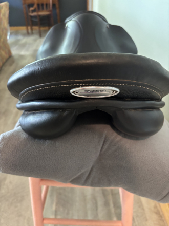 Tack ID: 570545 Stubben Genesis Special Dressage Saddle w/Biomex Seat - PhotoID: 155663 - Expires 12-Feb-2027 Days Left: 184