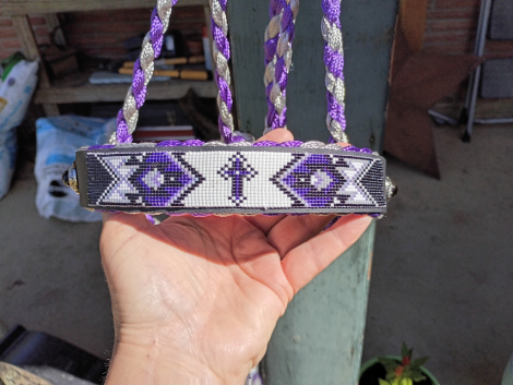 Tack ID: 570550 Beautiful one of kind hand beaded halters - PhotoID: 155673 - Expires 20-Aug-2026 Days Left: 87