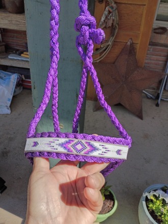 Tack ID: 570550 Beautiful one of kind hand beaded halters - PhotoID: 155674 - Expires 20-Aug-2026 Days Left: 87