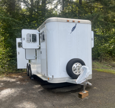 Tack ID: 570552 1991 Featherlite straight load - PhotoID: 155677 - Expires 23-Aug-2026 Days Left: 70