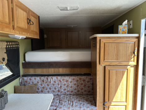 Tack ID: 570560 3 horse trailer w/ living quarters - PhotoID: 155686 - Expires 21-Nov-2026 Days Left: 180