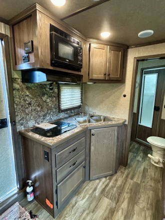 Tack ID: 570561 2021 Lakota Charger 8311 3 Horse Trailer - PhotoID: 155689 - Expires 24-Aug-2026 Days Left: 86