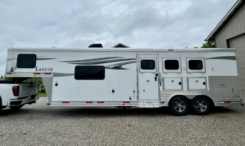 Tack ID: 570561 2021 Lakota Charger 8311 3 Horse Trailer - PhotoID: 155690 - Expires 24-Aug-2026 Days Left: 86