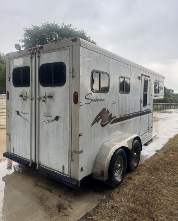 Tack ID: 570618 2 horse slant trailer aluminum - PhotoID: 155777 - Expires 21-Sep-2026 Days Left: 88