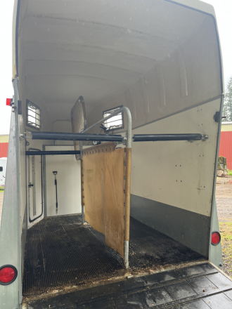 Tack ID: 570629 1993 Brenderup Royal TC Horse Trailer - PhotoID: 155780 - Expires 26-Dec-2026 Days Left: 176