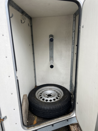 Tack ID: 570629 1993 Brenderup Royal TC Horse Trailer - PhotoID: 155782 - Expires 26-Dec-2026 Days Left: 176