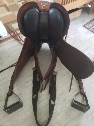Tack ID: 570636 Steel saddle all day comfort - PhotoID: 155789 - Expires 01-Oct-2026 Days Left: 88