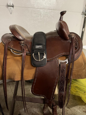 Tack ID: 570716 Clinton Anderson Martin Saddlery Australian Stock Saddle 15 - PhotoID: 155879 - Expires 05-Nov-2026 Days Left: 82