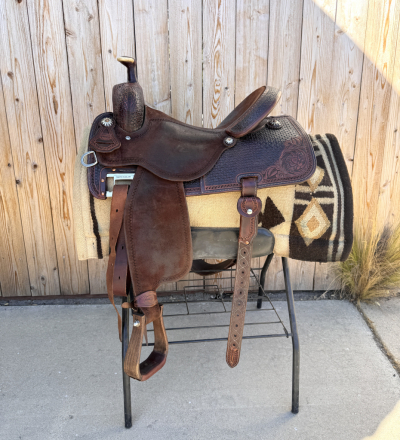 Tack ID: 570738 2020 15.5” Martin High Plains Saddle – Nettles Stirrups - PhotoID: 155901 - Expires 17-Nov-2026 Days Left: 89