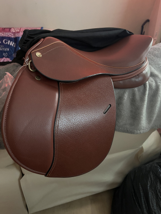 Tack ID: 570751 Child’s Circuit English Saddle - PhotoID: 155925 - Expires 30-Nov-2026 Days Left: 87