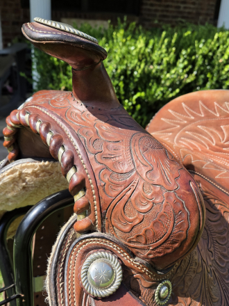Tack ID: 570766 1977 Bona Allen Show Saddle - PhotoID: 155923 - Expires 29-Nov-2026 Days Left: 87