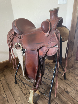 Tack ID: 570772 Wade Ranch saddle 15” - PhotoID: 155926 - Expires 30-Nov-2026 Days Left: 87