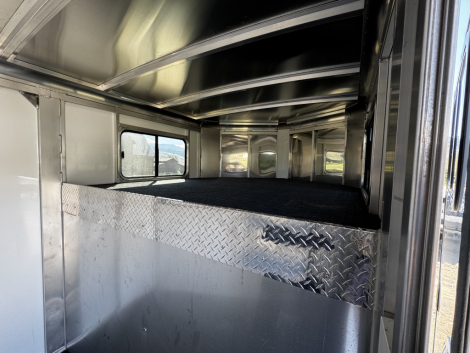 Tack ID: 570777 2020 Sundowner Super Sport 3-Horse Gooseneck — Cody, WY - PhotoID: 155941 - Expires 03-Dec-2026 Days Left: 90