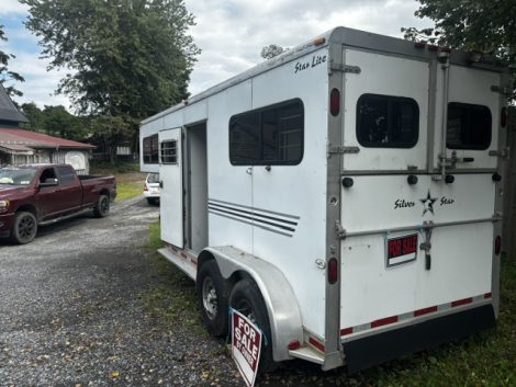 Tack ID: 570778 2003 Silver Star/ Star-Lite 2-horse Straight load gooseneck - PhotoID: 155946 - Expires 05-Dec-2026 Days Left: 87